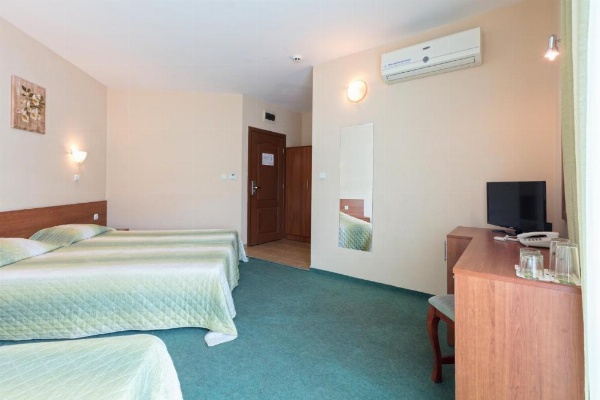 Hotel L&B- Free parking image 55